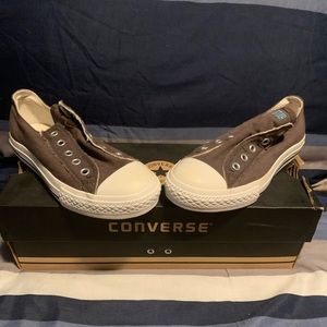 New converse low top slip kids